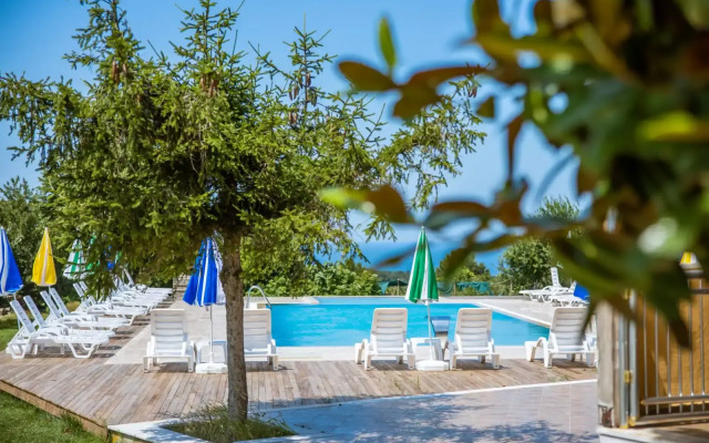 Agva Teras Garden Hotel & Bungalow