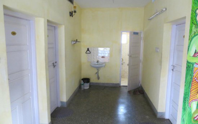 Backpackers Holidays Kochin Guest House