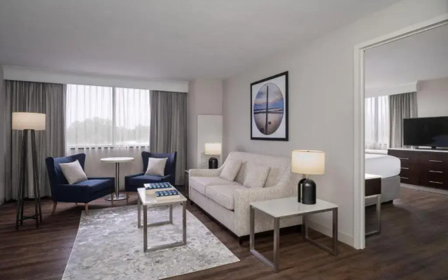 Delta Hotel by Marriott Jacksonville Deerwood
