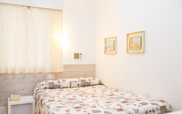 Rey Fernando Hotel