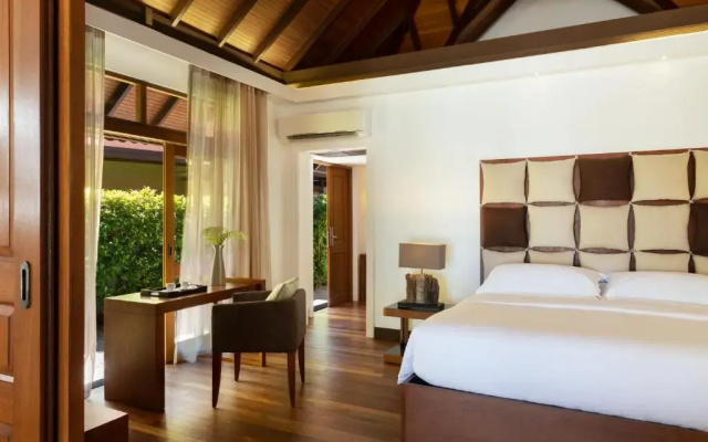Niva Kurumba Maldives