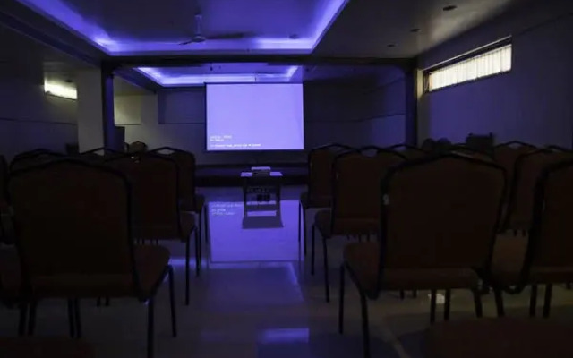 Bharat Hotel