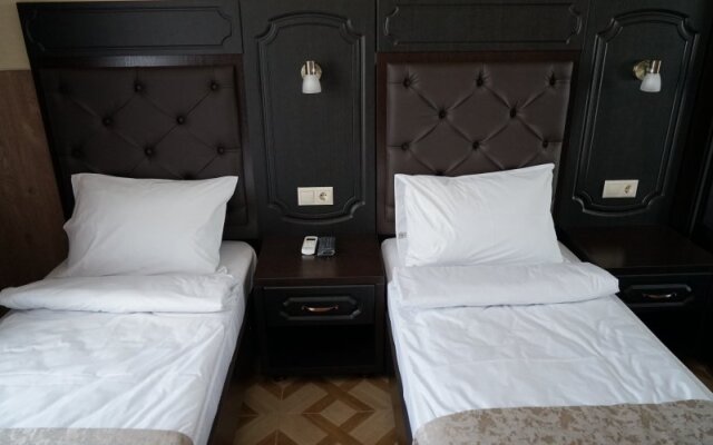 Elizaveta Hotel