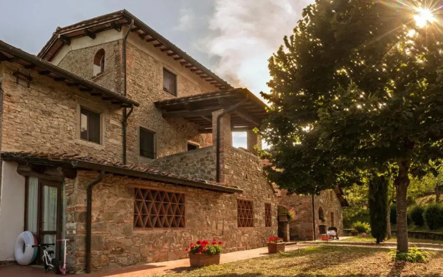 Villa Norcenni Aparthotel