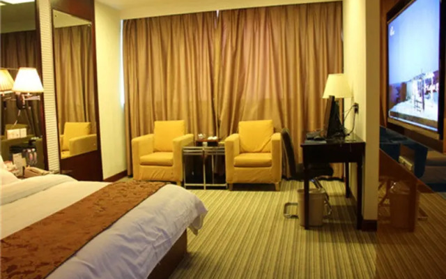 Atour Hotel (Fuzhou Wusi Road Shudou Subway Station)