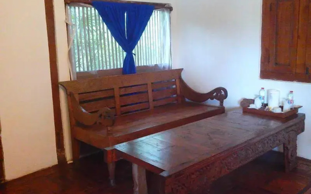 Sapulidi Cafe, Resort & Gallery