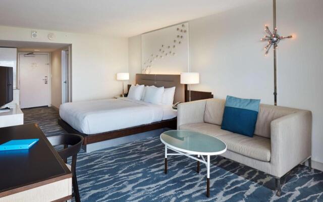 Waterstone Resort & Marina Boca Raton, Curio Collection by Hilton