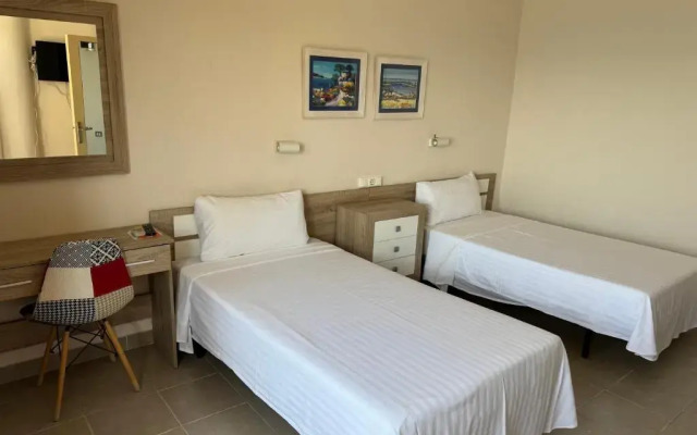 Отель Bahía - 30º Hotels