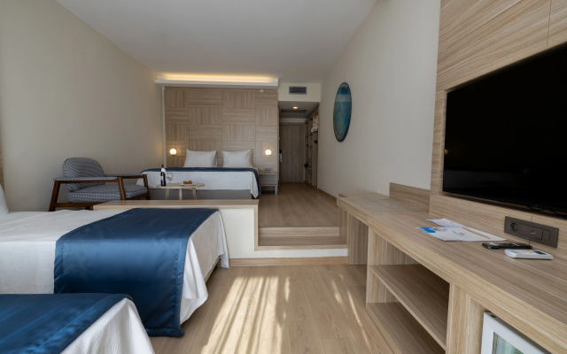 Azure By Yelken Hotel - All Inclusive