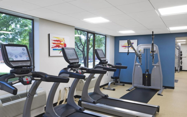 Williamsburg Woodlands Hotel & Suites, an official Colonial Williamsburg Hotel