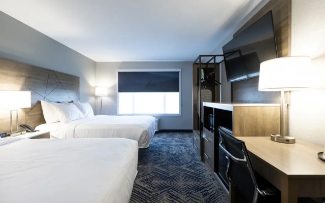 Rodeway Inn & Suites near Outlet Mall - Asheville