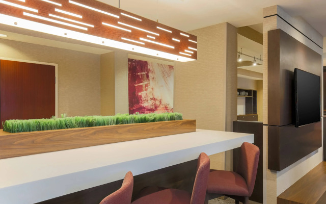 Courtyard by Marriott Monroe Airport