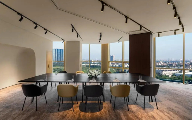 L7 WEST LAKE HANOI By LOTTE HOTELS