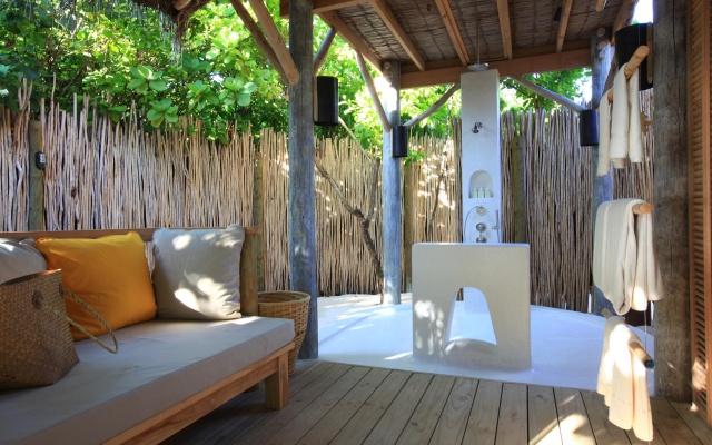Family Ocean Beach Villa with Pool — фото 2