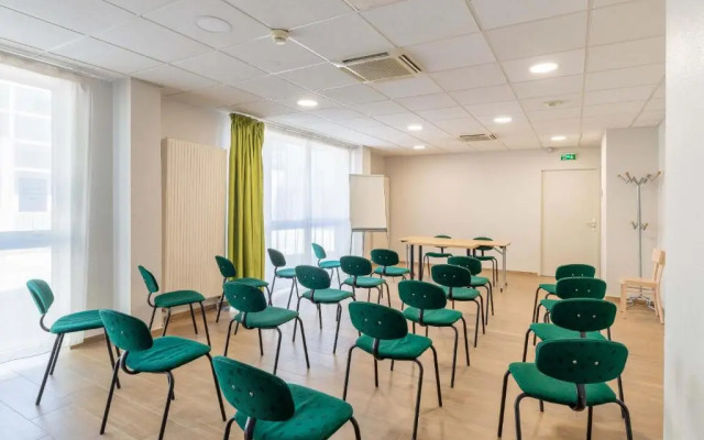 B&B HOTEL Lyon Centre Monplaisir