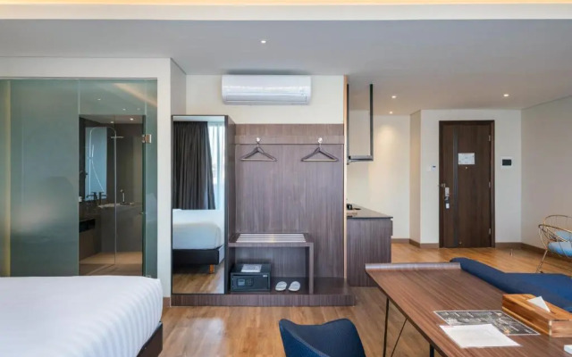 Luminor Hotel Legian Seminyak - Bali