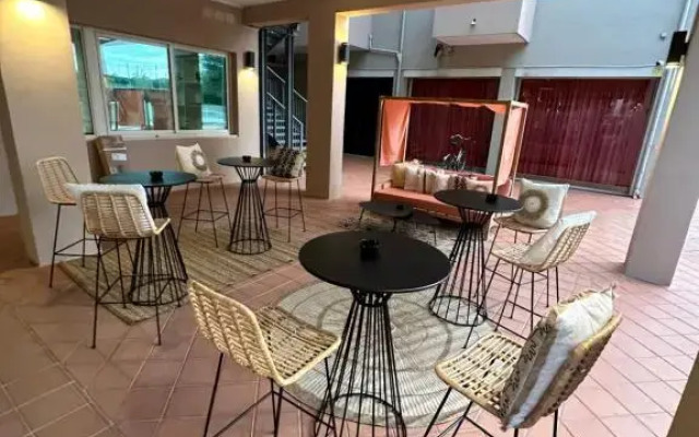 Hotel St. Gregory Park