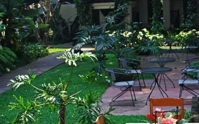 Lanna Dusita Riverside Boutique Resort