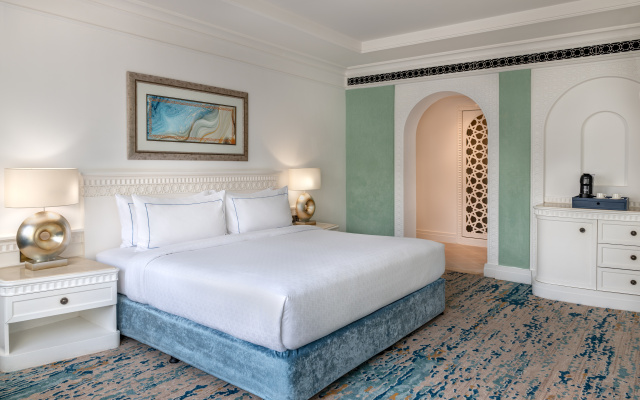 Al Habtoor Grand Resort, Autograph Collection® - Image 5