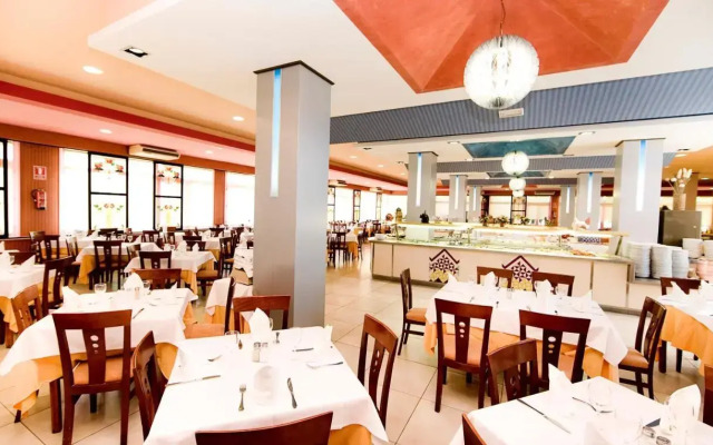 Hotel Monarque Torreblanca