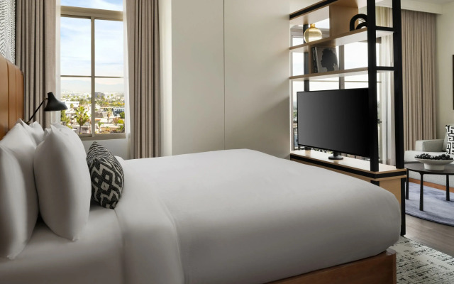 Burton House, Beverly Hills, A Tribute Portfolio Hotel