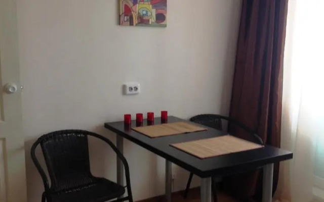 Апартаменты «7 Квадратов на Черкасской 58»