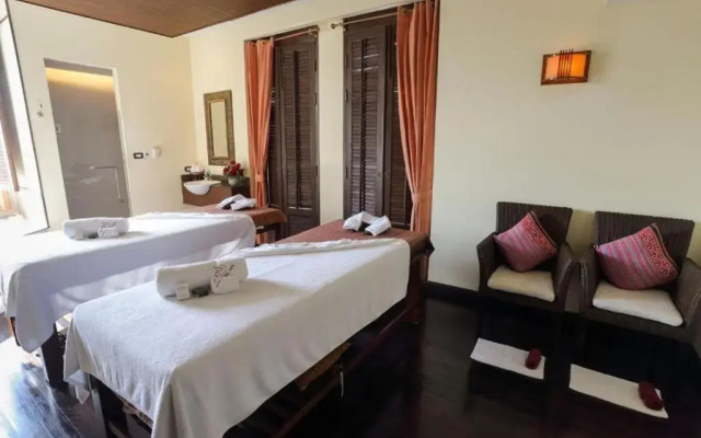 Amora Hotel Tapae Chiang Mai