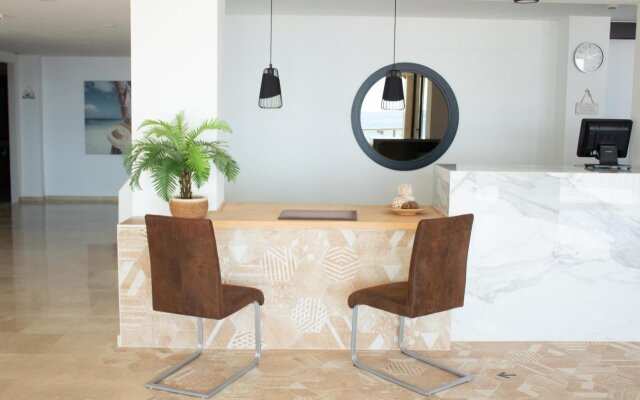 Playa Moreia Apartments