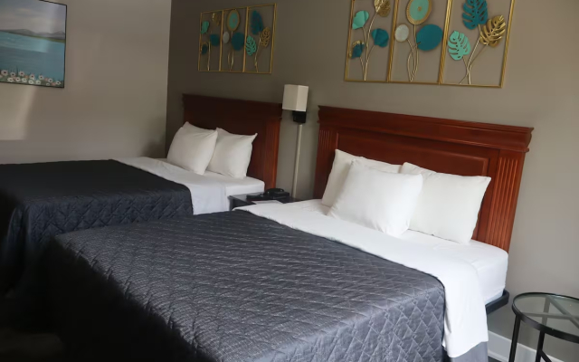 Town Centre Inn - Parry Sound Hotel