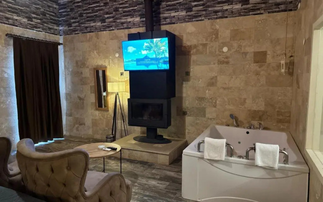 216 North Hotel & Wellness-Spa
