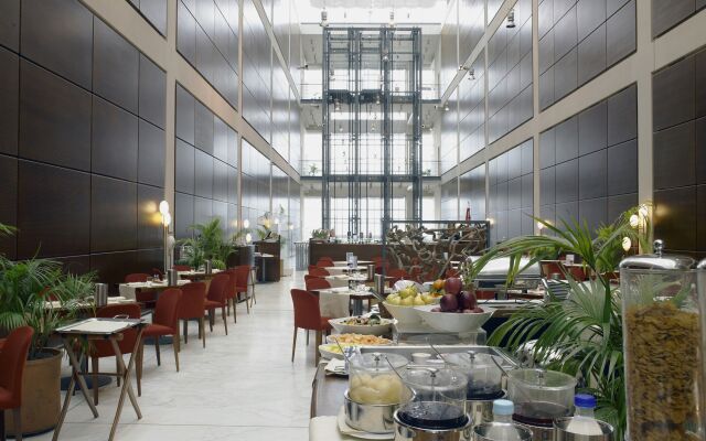 DoubleTree by Hilton Turin Lingotto