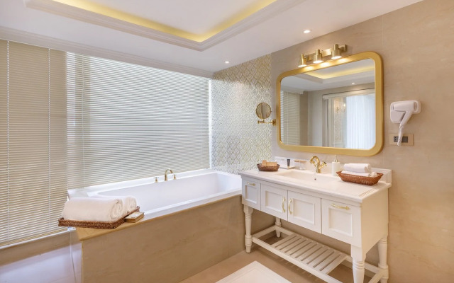 Le Glamour Resort & Wellness Spa