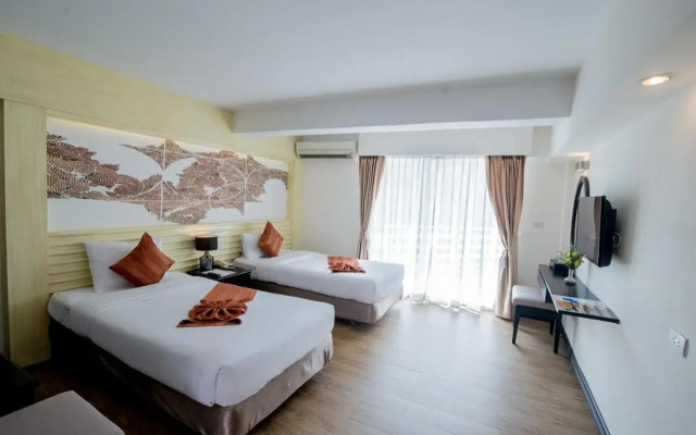 Sea Breeze Jomtien Resort (SHA Extra Plus)