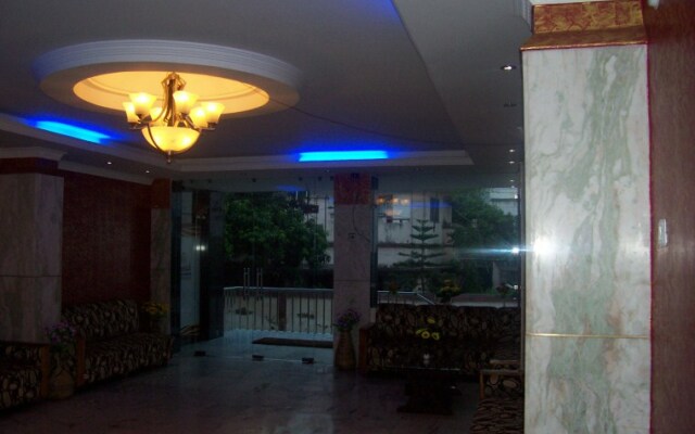 Hotel Laavish
