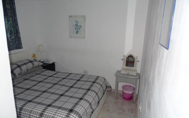 Rickaty Lodge Bed & Breakfast Guesthouse