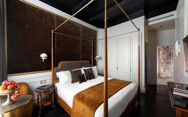 HT6 Hotel