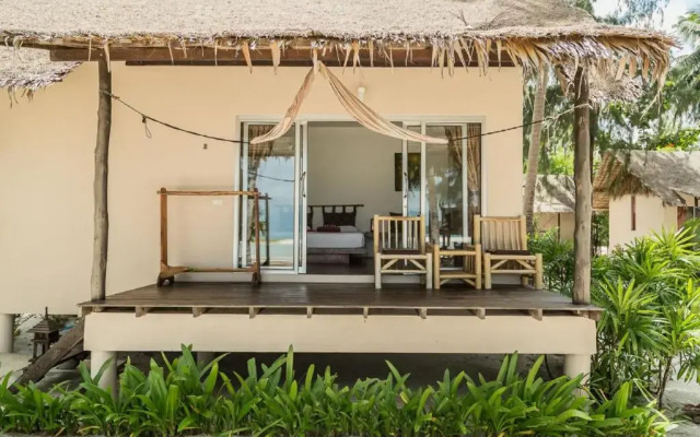 Angkana Hotel Bungalows