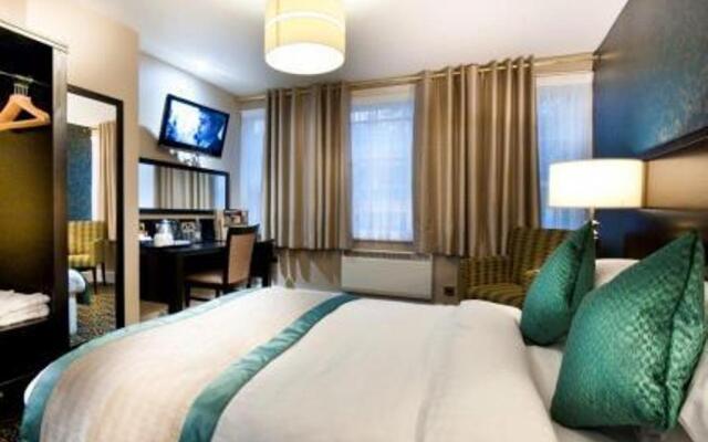 Globe Hotel