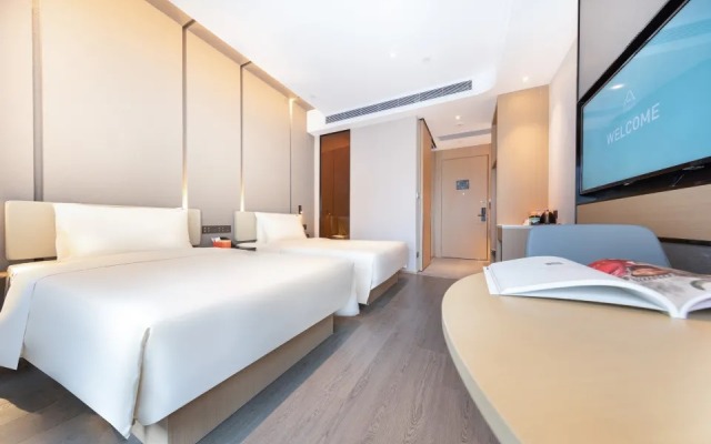 Atour Hotel Guangzhou South High-speed Railway Station
