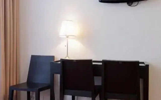 Hotel Cosmotel