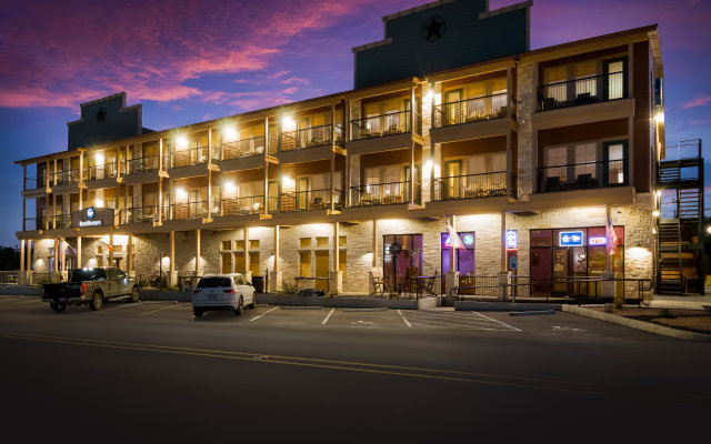 Best Western Bandera Suites & Saloon