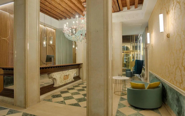 NH Venezia Santa Lucia Hotel