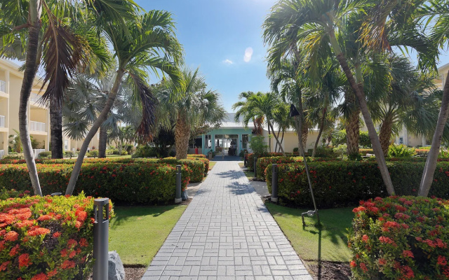 Holiday Inn Resort Grand Cayman by IHG