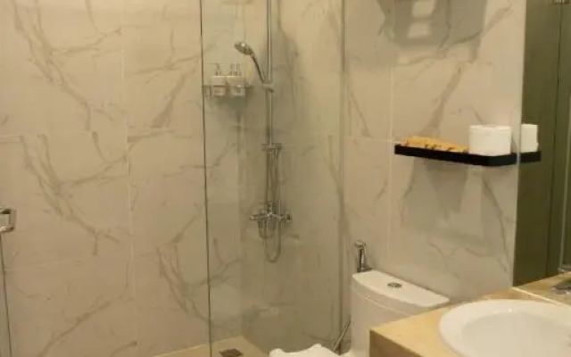 Ruby Hotel