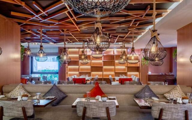 Sofitel Dubai The Palm Luxury Apartments