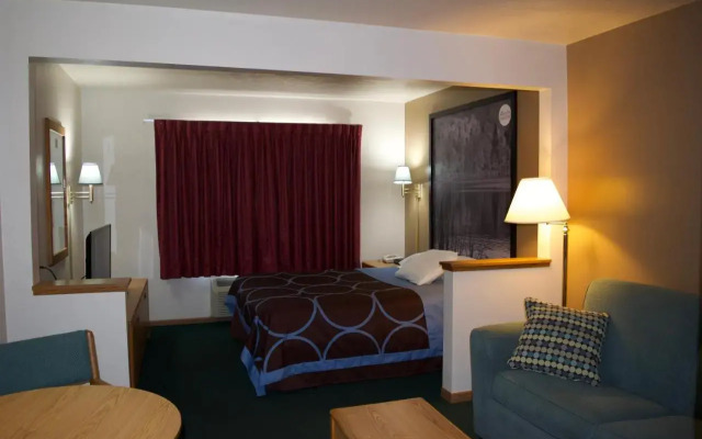 AmeriVu Inn & Suites