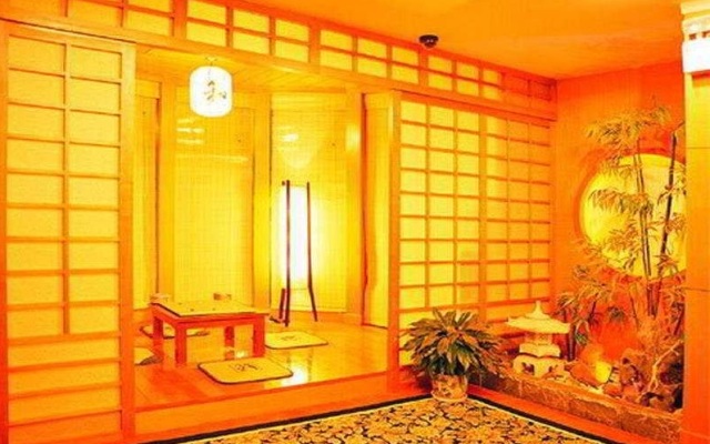Jumbo Hotel