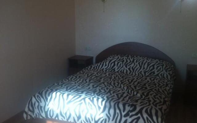 Tigo 2 Guest House