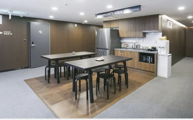 Philstay Myeongdong Station