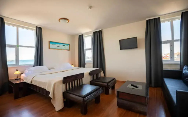 Viking Hotel 
